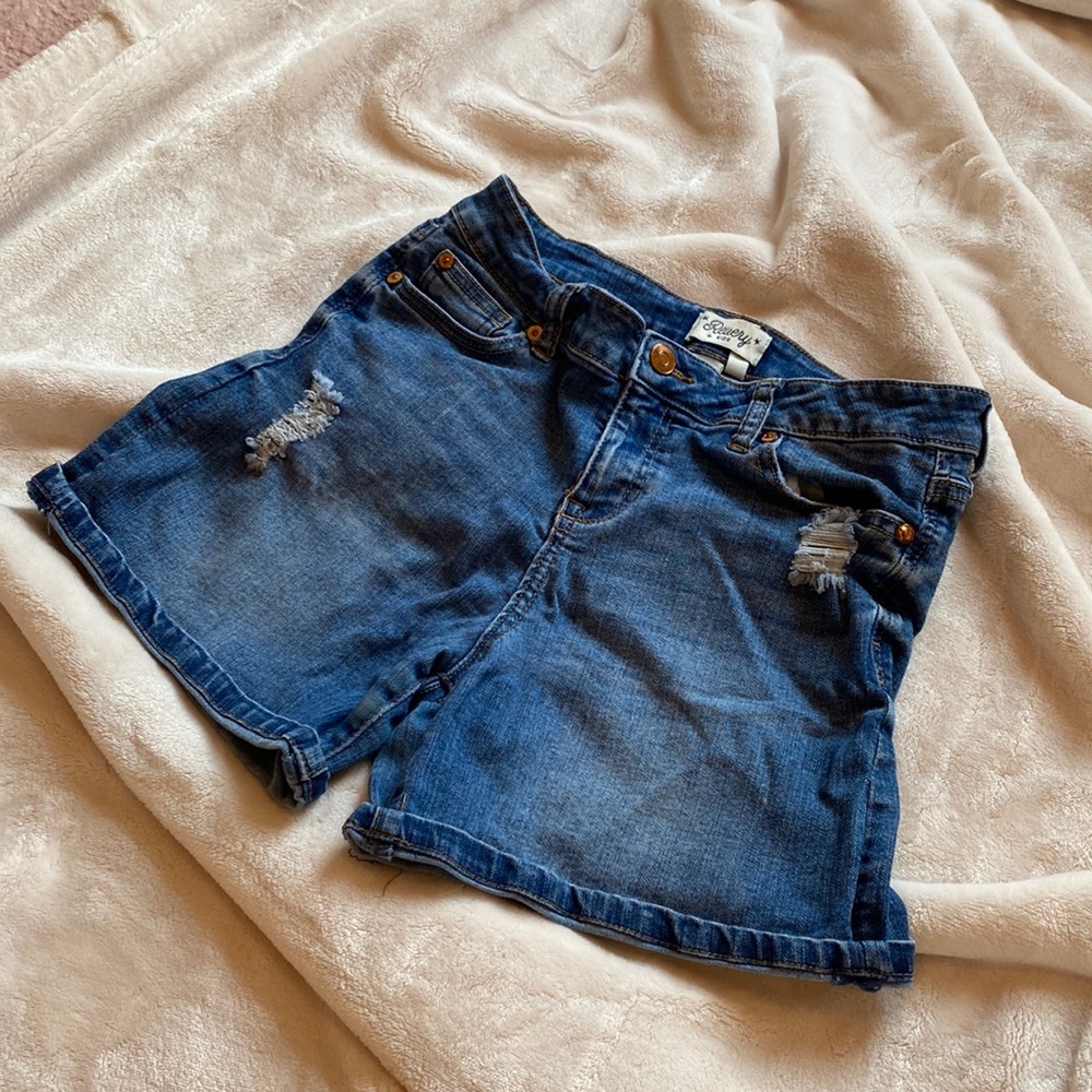 Jean shorts medium wash stretchy